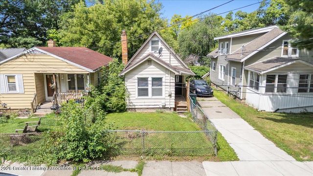 1216 Bensch Street, Lansing, MI 48912