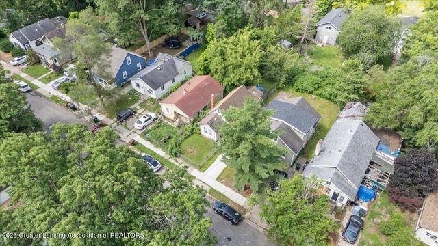 1216 Bensch Street, Lansing, MI 48912