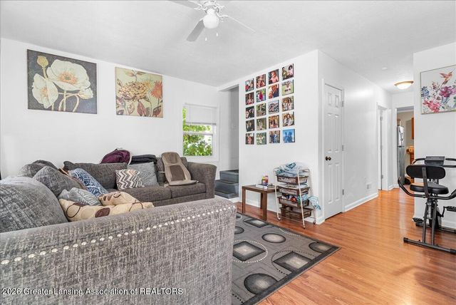 1216 Bensch Street, Lansing, MI 48912