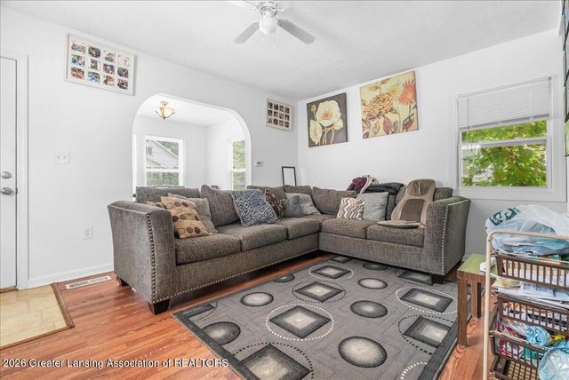 1216 Bensch Street, Lansing, MI 48912