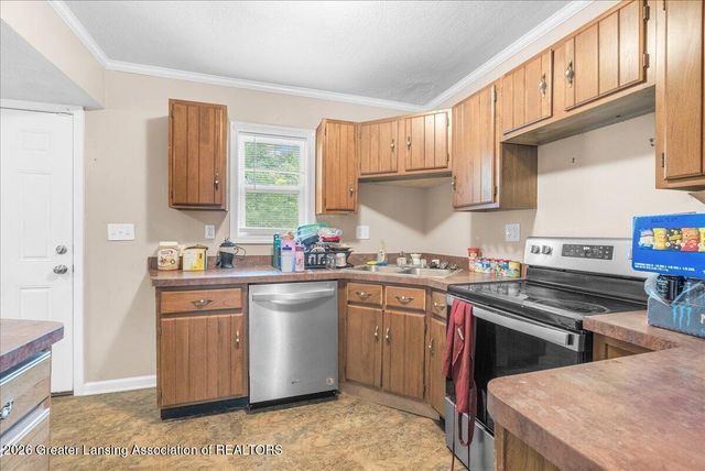 1216 Bensch Street, Lansing, MI 48912