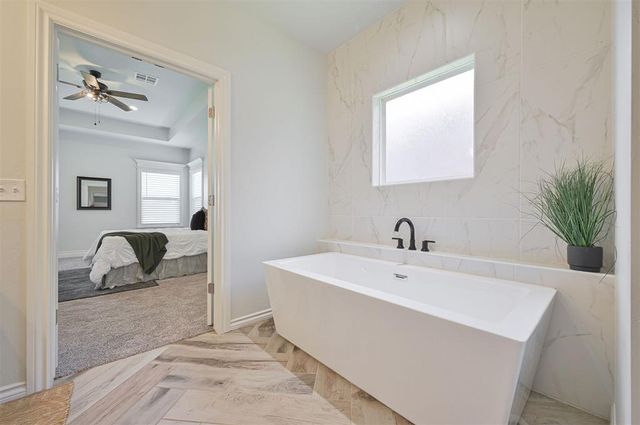 2582 Shady Hollow Drive, Choctaw, OK 73020
