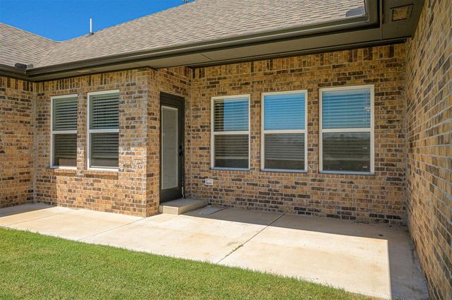 2582 Shady Hollow Drive, Choctaw, OK 73020