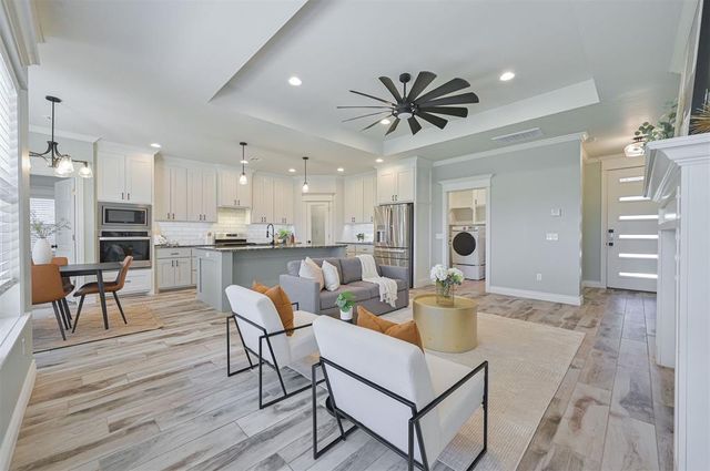 2582 Shady Hollow Drive, Choctaw, OK 73020