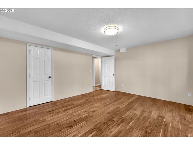 16000 Ne 185TH Ave, Brush Prairie, WA 98606