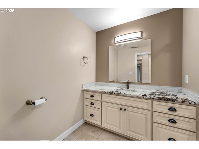 16000 Ne 185TH Ave, Brush Prairie, WA 98606