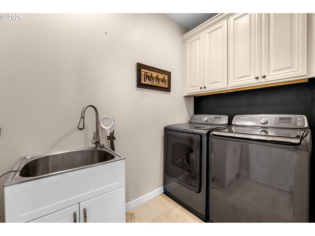 16000 Ne 185TH Ave, Brush Prairie, WA 98606