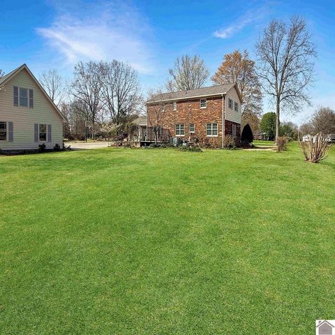 1603 Hermitage Place, Murray, KY 42071