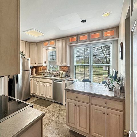 1603 Hermitage Place, Murray, KY 42071