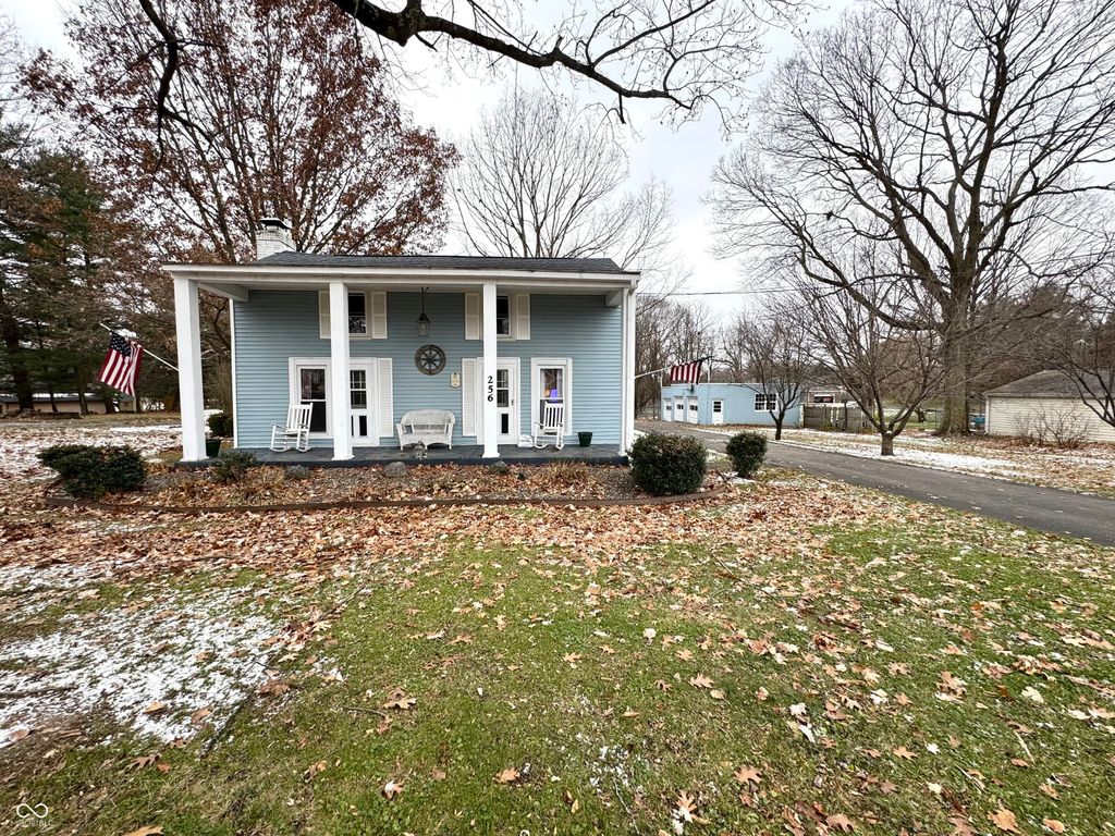 256 Howard Road, Greenwood, IN 46142