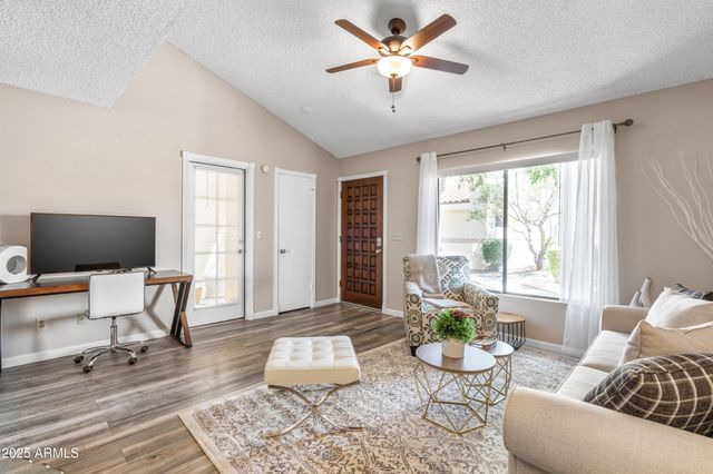 719 E LOLA Drive, Phoenix, AZ 85022