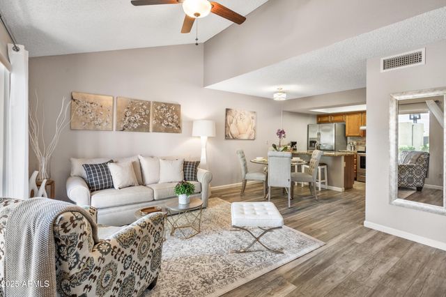 719 E LOLA Drive, Phoenix, AZ 85022