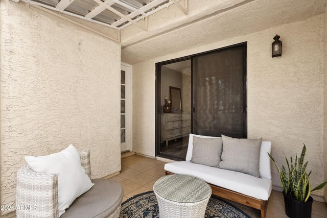 719 E LOLA Drive, Phoenix, AZ 85022