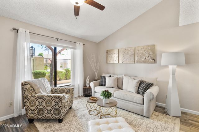 719 E LOLA Drive, Phoenix, AZ 85022