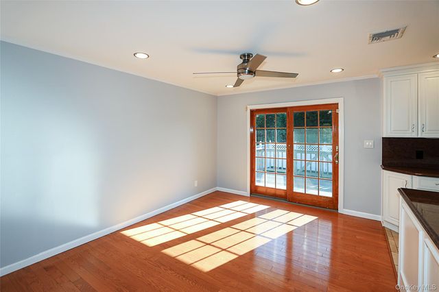 91 Birchwood Park Drive, Syosset, NY 11791