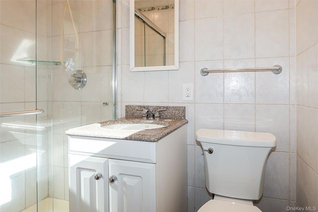 91 Birchwood Park Drive, Syosset, NY 11791