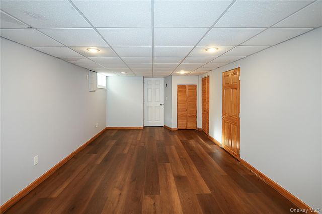 91 Birchwood Park Drive, Syosset, NY 11791