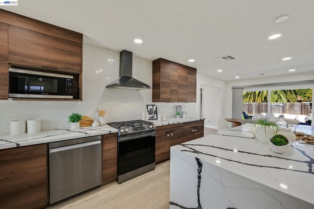 4311 Blondwood Ct, Union City, CA 94587