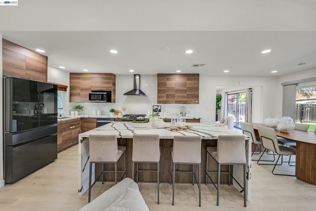 4311 Blondwood Ct, Union City, CA 94587