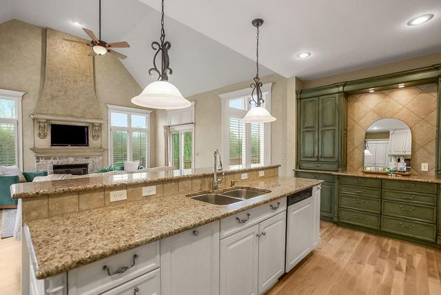 14409 Outlook Street, Overland Park, KS 66223