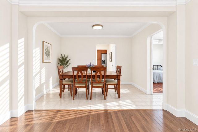 811 Bronx River Road 3H, Bronxville, NY 10708