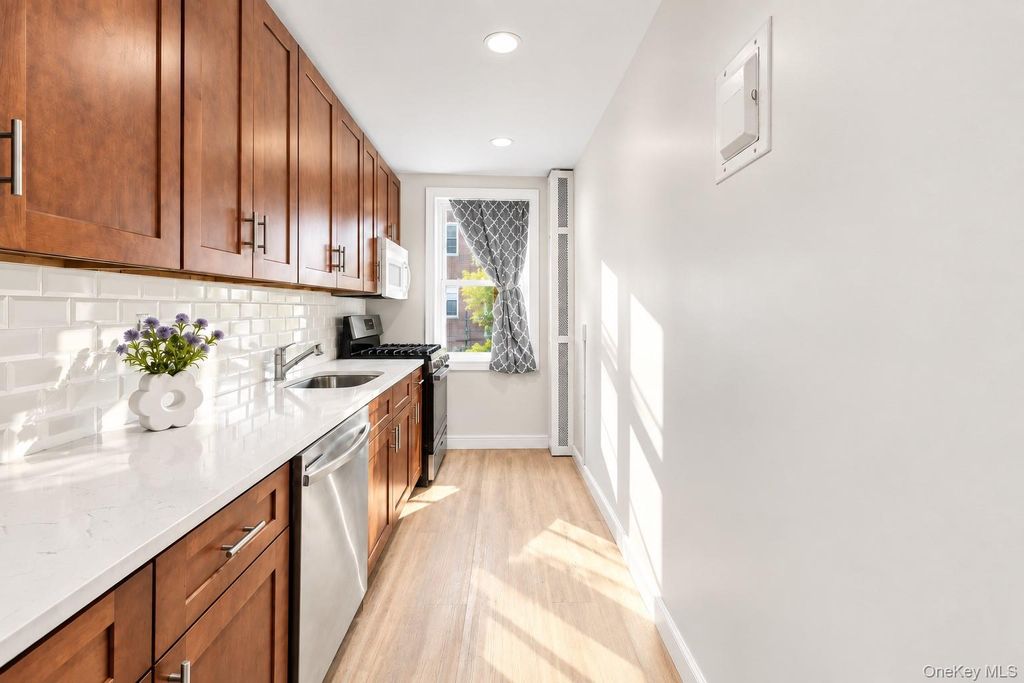 811 Bronx River Road 3H, Bronxville, NY 10708 — photo 4