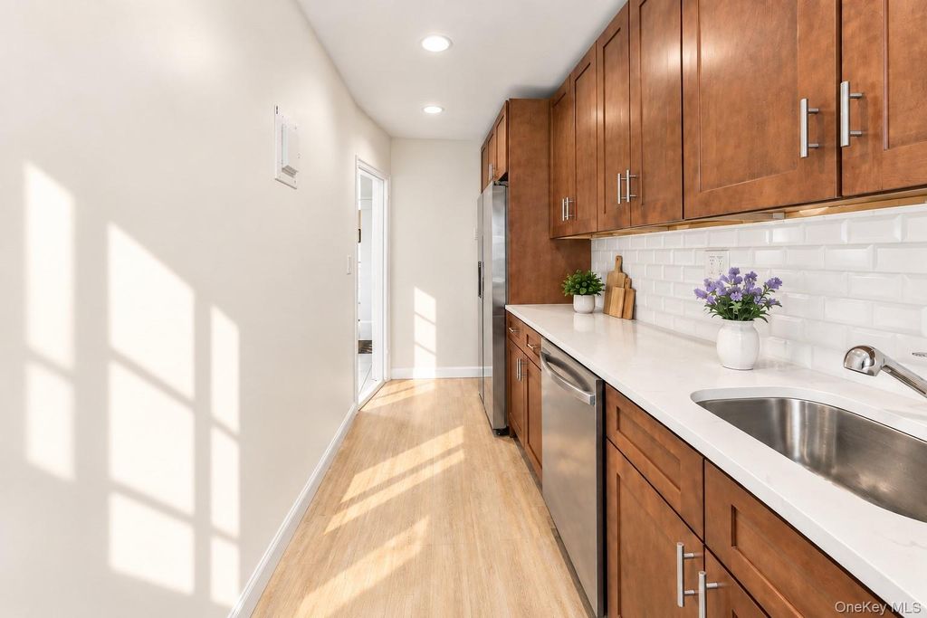 811 Bronx River Road 3H, Bronxville, NY 10708 — photo 5