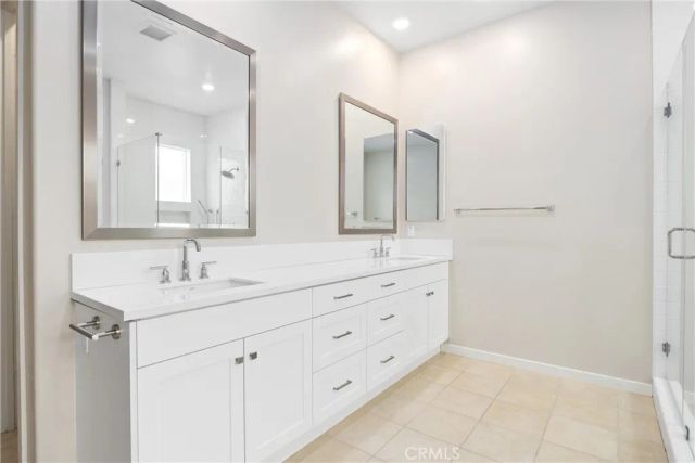 130 Sculpture, Irvine, CA 92618