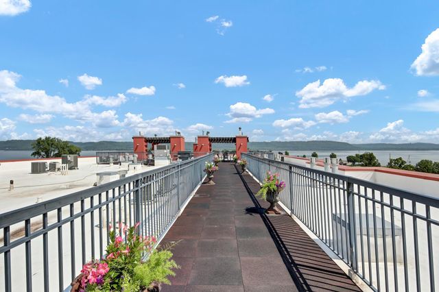 101 S Washington Street 302, Lake City, MN 55041