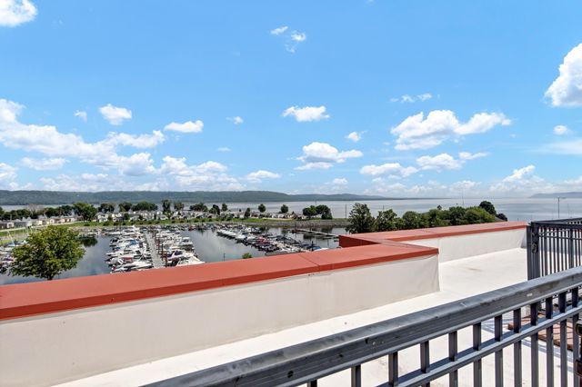 101 S Washington Street 302, Lake City, MN 55041