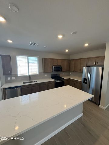 17541 W SOUTHGATE Avenue, Goodyear, AZ 85338