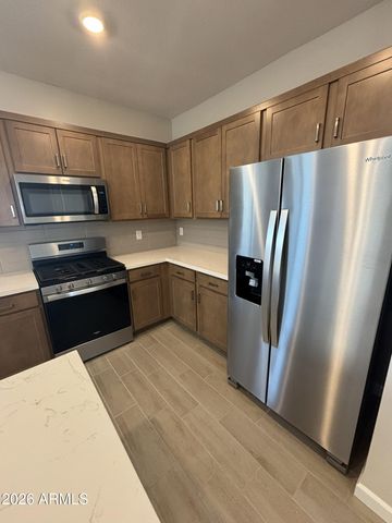 17541 W SOUTHGATE Avenue, Goodyear, AZ 85338