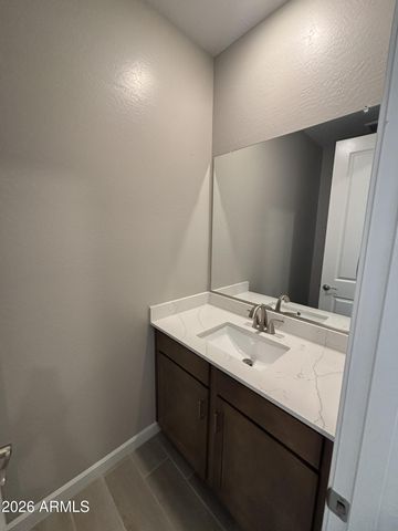17541 W SOUTHGATE Avenue, Goodyear, AZ 85338