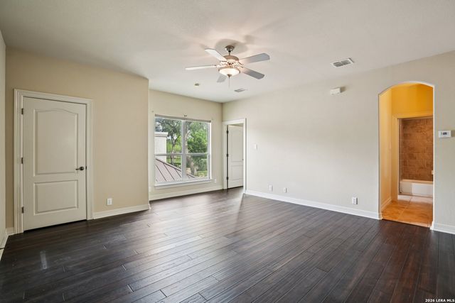 9816 Bode Cir, Garden Ridge, TX 78266