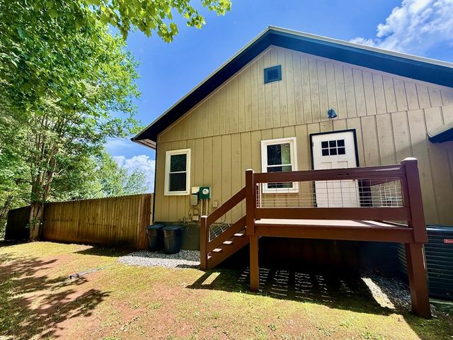 876 Gibson Hill, Hiawassee, GA 30546