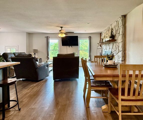 876 Gibson Hill, Hiawassee, GA 30546