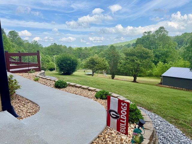 876 Gibson Hill, Hiawassee, GA 30546