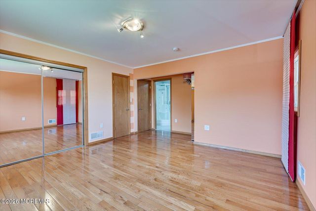 221 N Hill Road, Colonia, NJ 07067