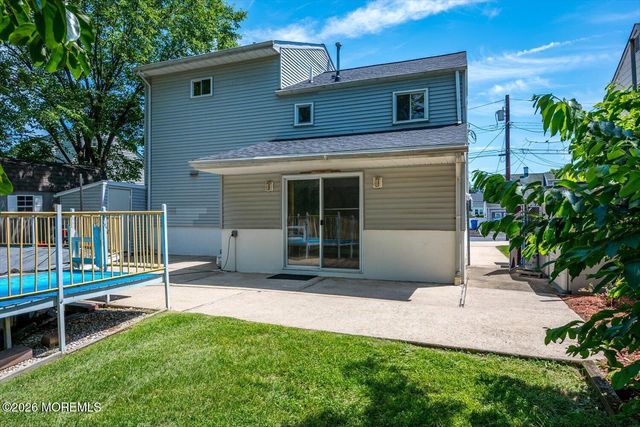 221 N Hill Road, Colonia, NJ 07067