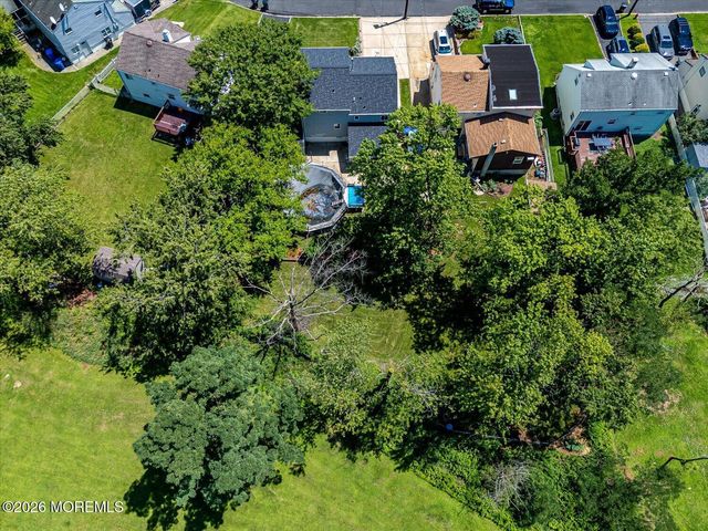 221 N Hill Road, Colonia, NJ 07067