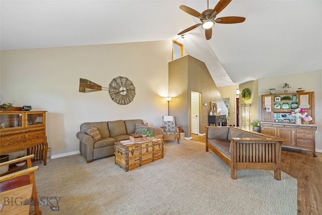325 Mactavish Lane, Belgrade, MT 59714