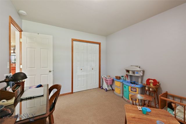 325 Mactavish Lane, Belgrade, MT 59714