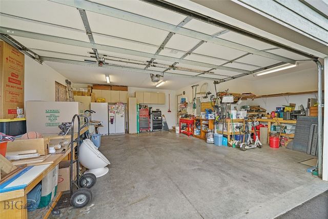 325 Mactavish Lane, Belgrade, MT 59714