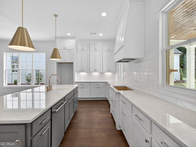 224 Suwanee Avenue, Suwanee, GA 30024