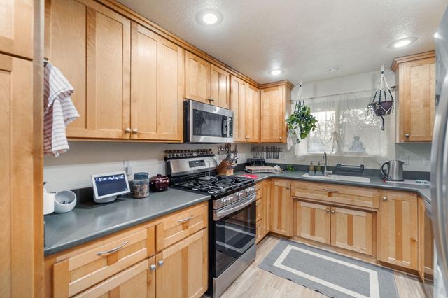 2627 Berkeley Street, Klamath Falls, OR 97601