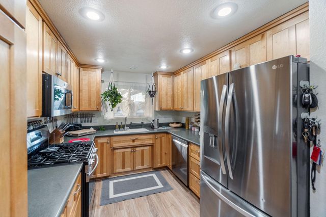 2627 Berkeley Street, Klamath Falls, OR 97601