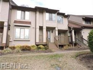 208 Misty Point LN, Newport News, VA 23603