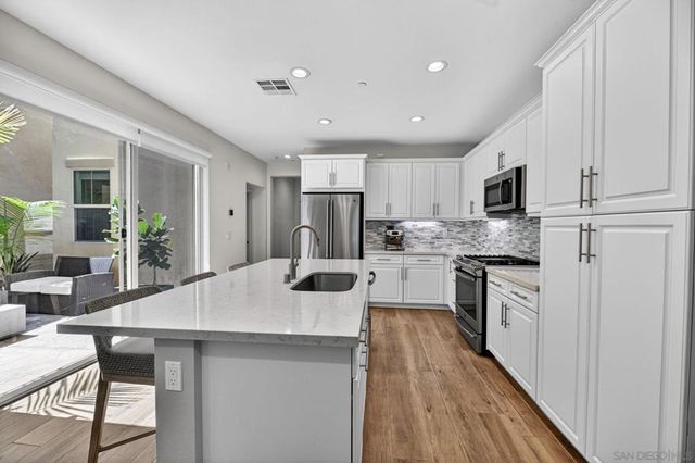 1966 Paseo Lugo, Chula Vista, CA 91913