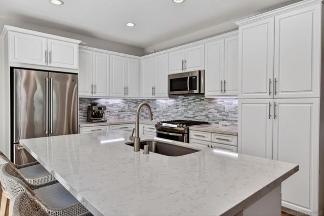 1966 Paseo Lugo, Chula Vista, CA 91913