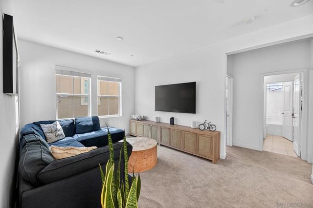 1966 Paseo Lugo, Chula Vista, CA 91913